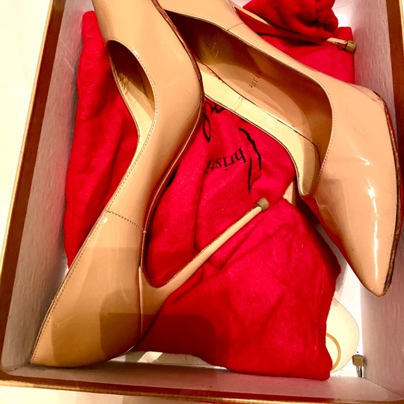 Christian Louboutin So Kate - Picture 3 of 9